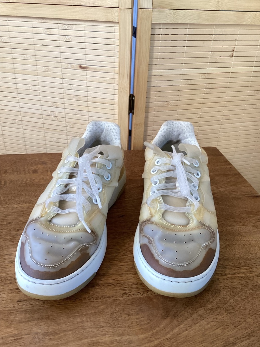 Givenchy Wing Low Transparent Sneakers